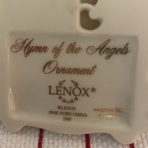 Lenox Hymn of The Angels Ornament - Picture 3 of 5